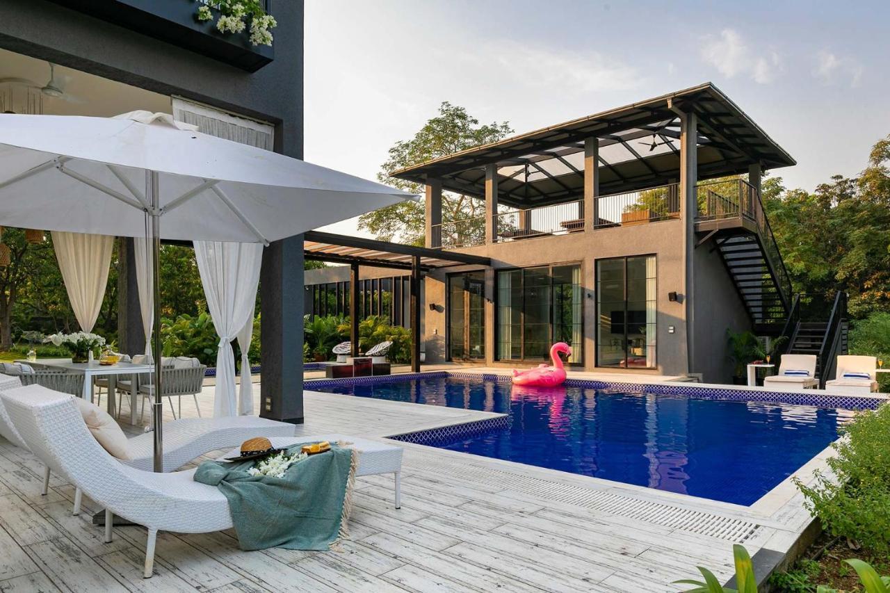 Stayvista At The Charcoal Villa Luxury Collection アリバグ エクステリア 写真