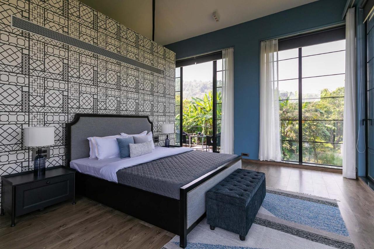 Stayvista At The Charcoal Villa Luxury Collection アリバグ エクステリア 写真