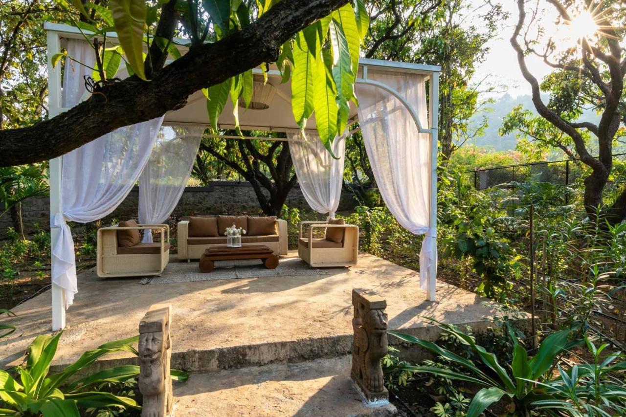 Stayvista At The Charcoal Villa Luxury Collection アリバグ エクステリア 写真