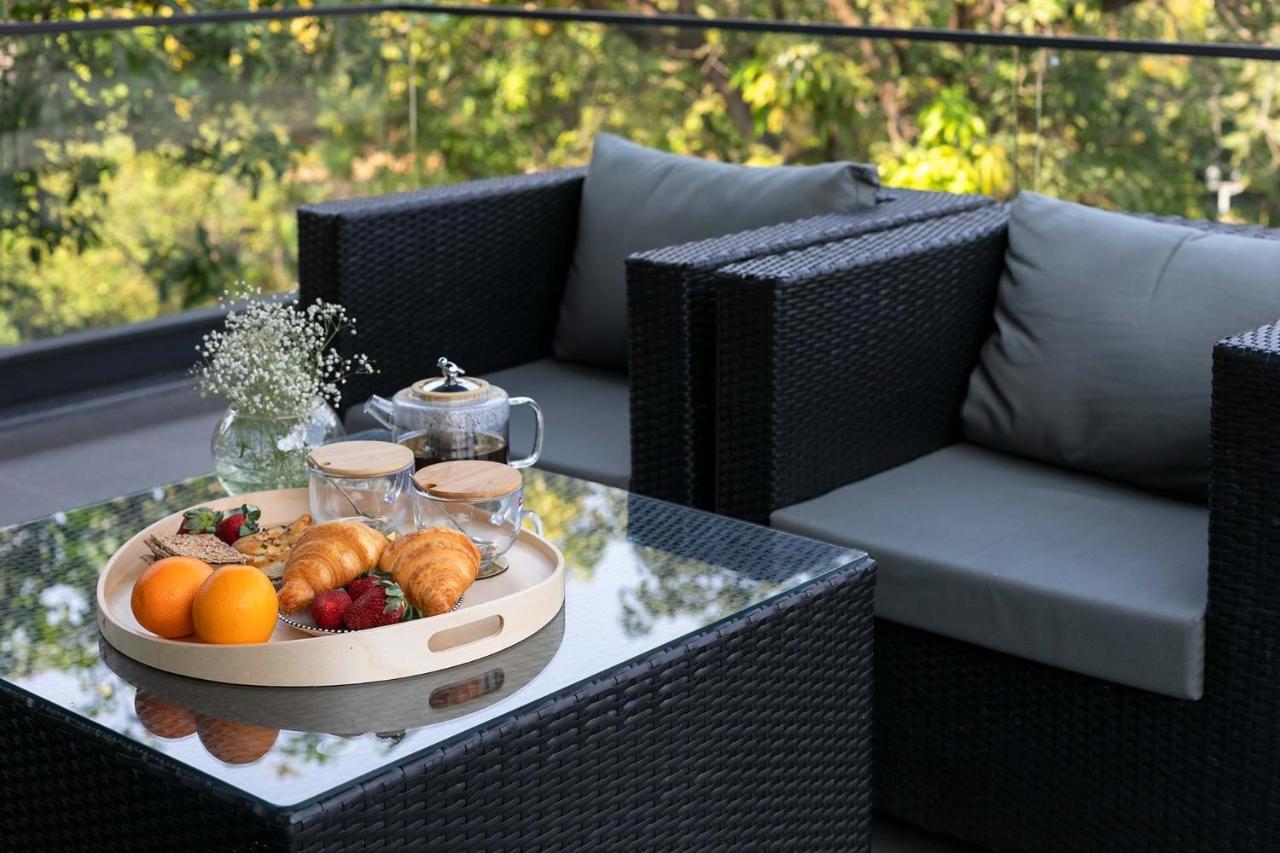 Stayvista At The Charcoal Villa Luxury Collection アリバグ エクステリア 写真