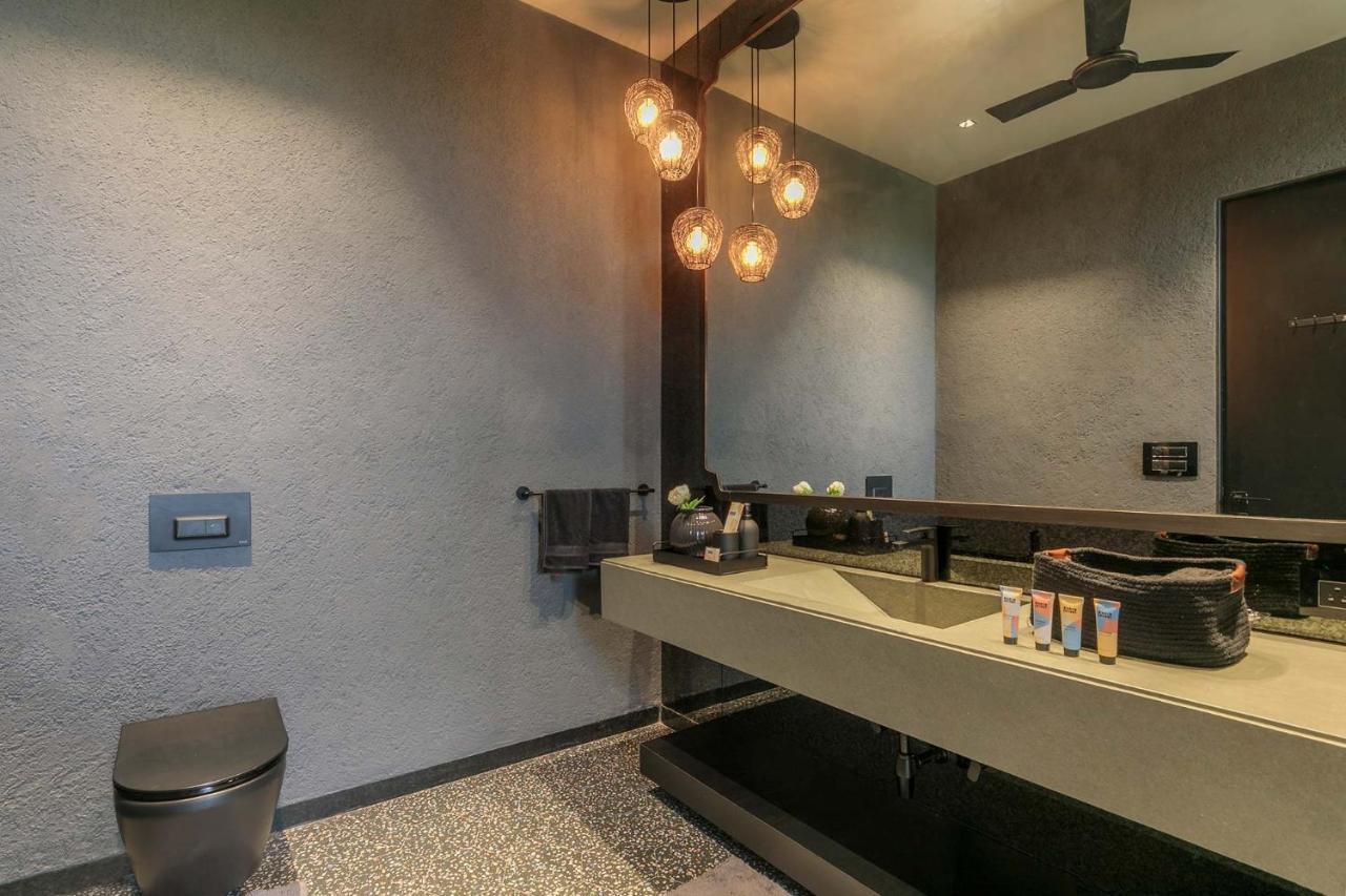 Stayvista At The Charcoal Villa Luxury Collection アリバグ エクステリア 写真