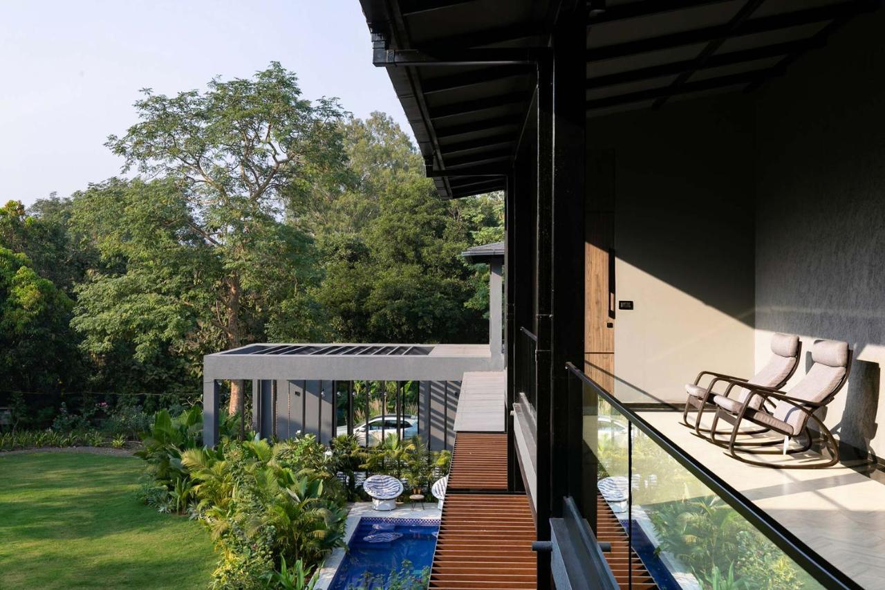 Stayvista At The Charcoal Villa Luxury Collection アリバグ エクステリア 写真