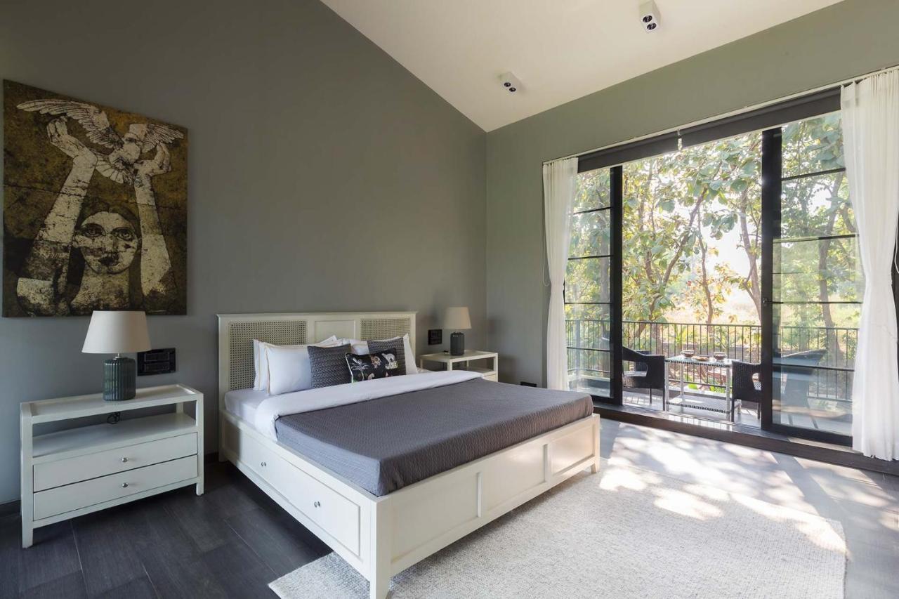 Stayvista At The Charcoal Villa Luxury Collection アリバグ エクステリア 写真