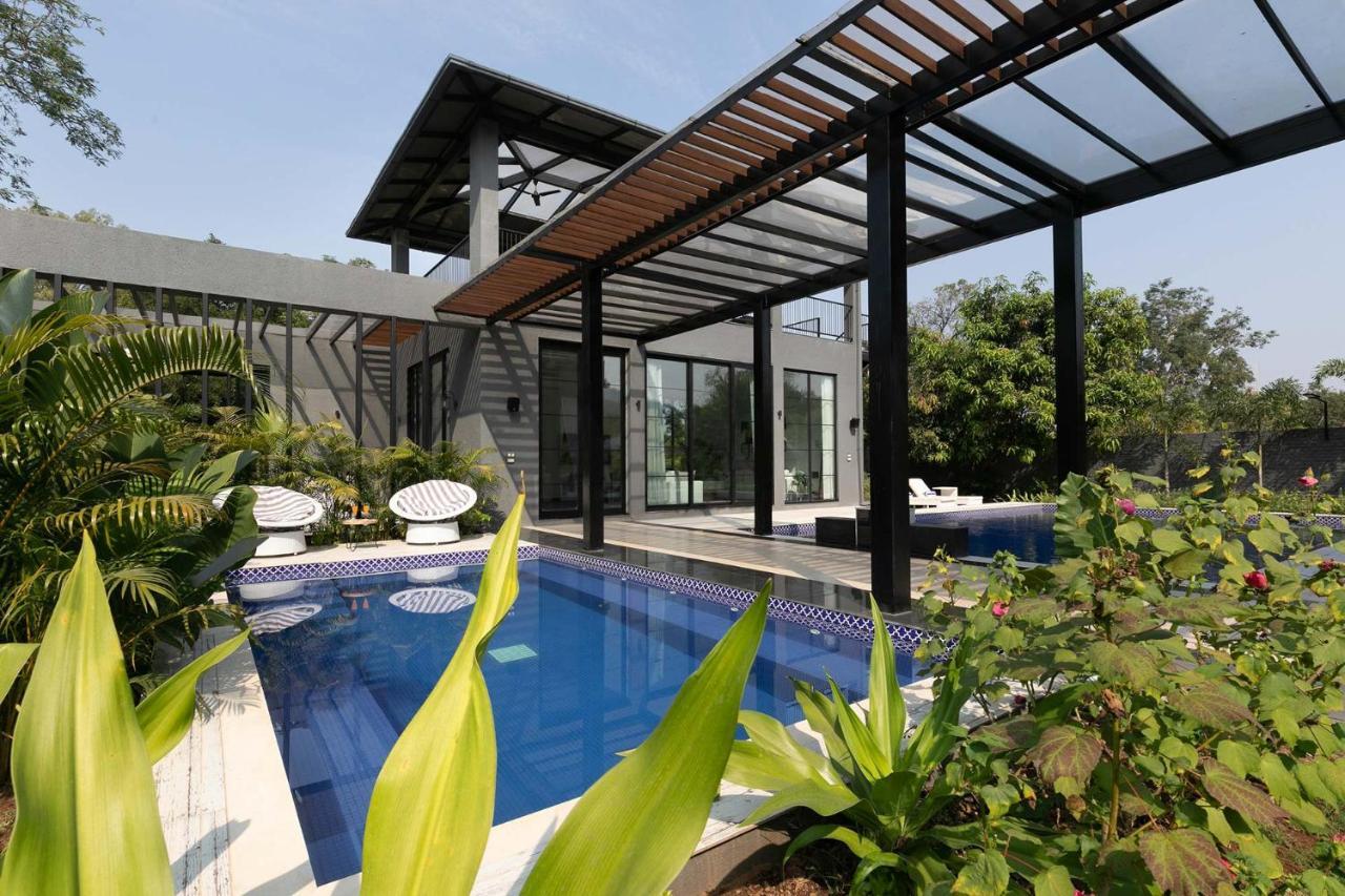 Stayvista At The Charcoal Villa Luxury Collection アリバグ エクステリア 写真