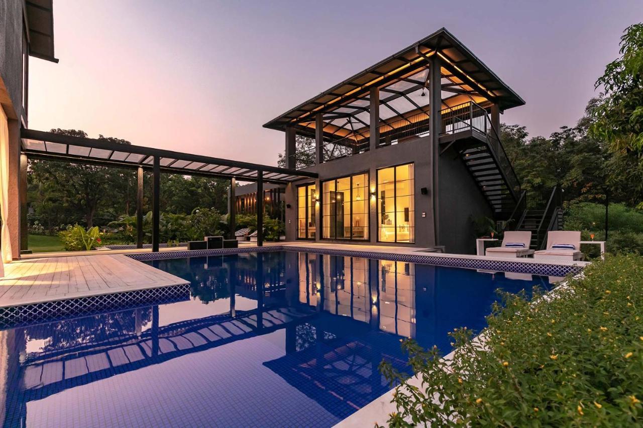 Stayvista At The Charcoal Villa Luxury Collection アリバグ エクステリア 写真