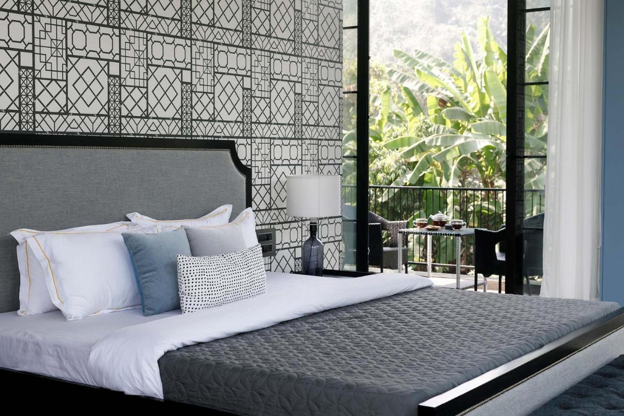 Stayvista At The Charcoal Villa Luxury Collection アリバグ エクステリア 写真
