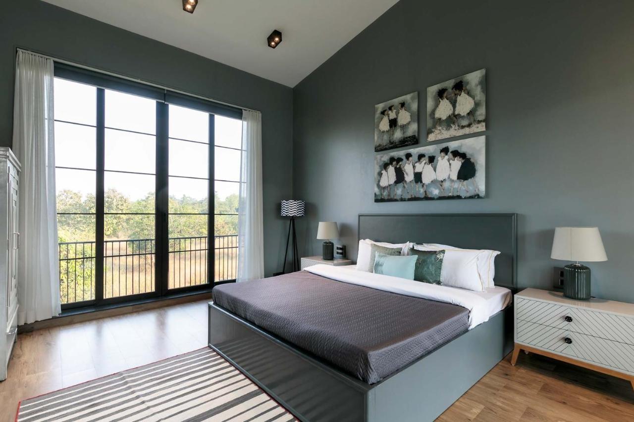 Stayvista At The Charcoal Villa Luxury Collection アリバグ エクステリア 写真