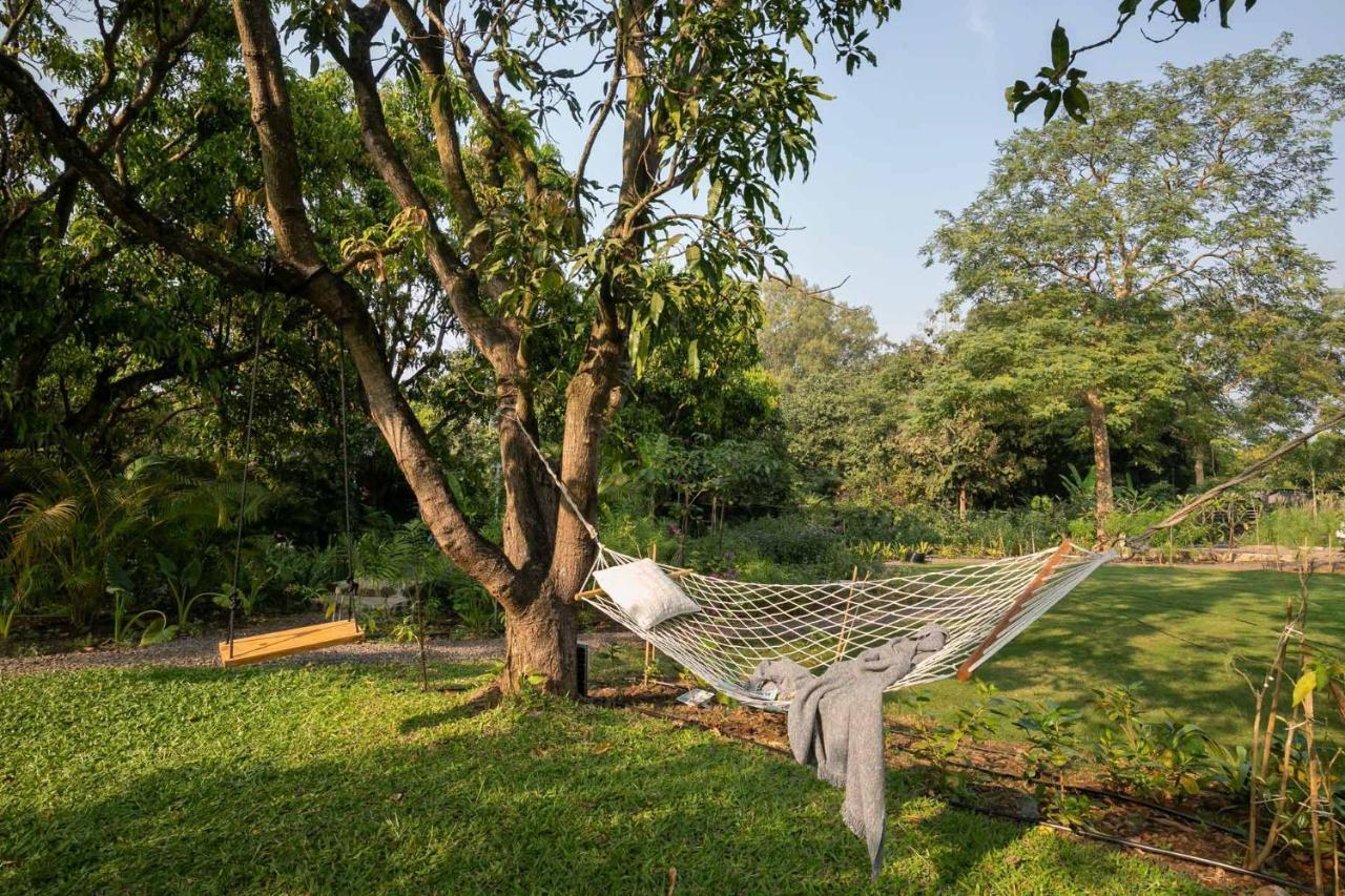 Stayvista At The Charcoal Villa Luxury Collection アリバグ エクステリア 写真