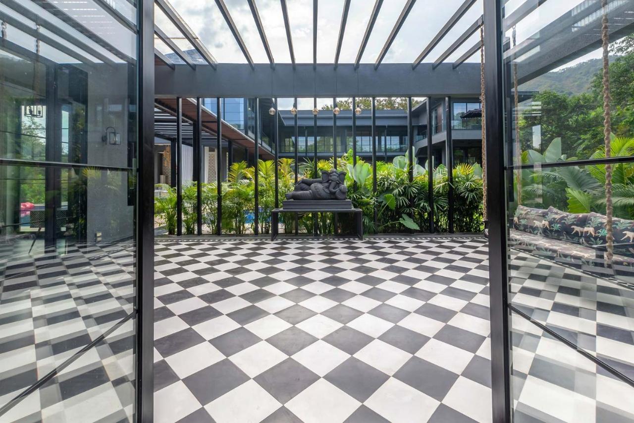 Stayvista At The Charcoal Villa Luxury Collection アリバグ エクステリア 写真